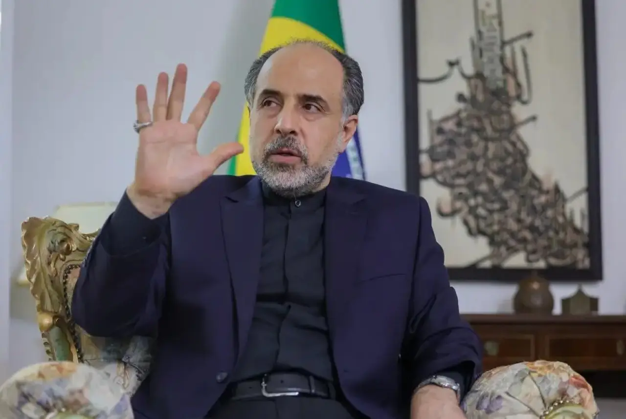 O embaixador do Irã no Brasil, Abdollah Nekounam Ghadiri, durante entrevista exclusiva à Agência Brasil