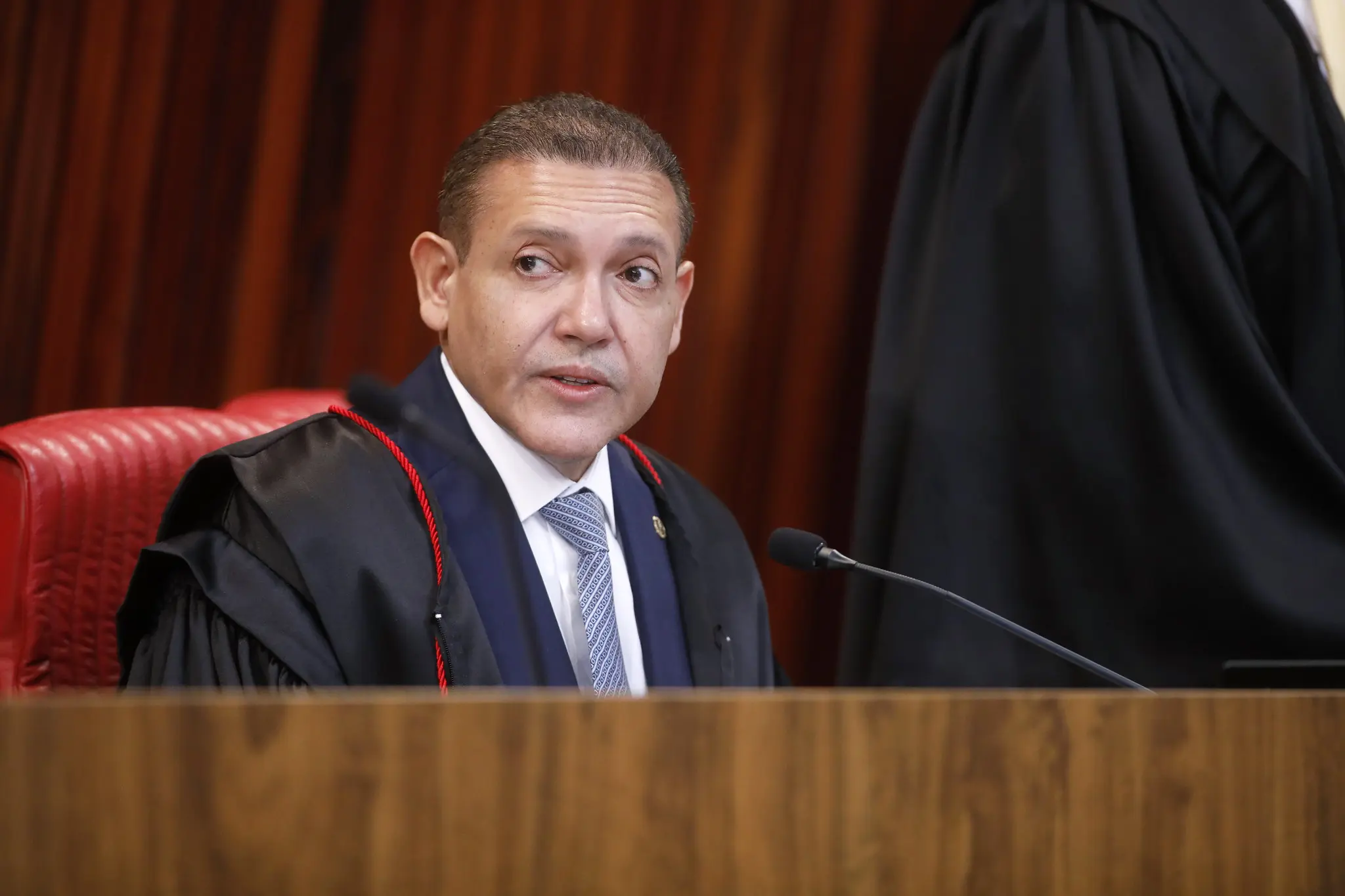 Sucessão presidencial deixará para novo ocupante mais responsabilidades diante de pacote de normas eleitorais aprovadas sob a gestão de Cármen Lúcia.