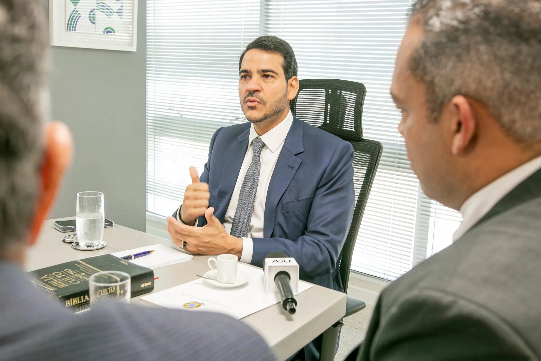 Em meio à tensão entre Lula e Alcolumbre, Messias já acumula quatro meses de campanha ao STF. 