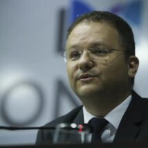 “Romantismo pedagógico não é exclusividade da esquerda”, afirma ex-secretário de alfabetização de Bolsonaro Imagem referente a matéria