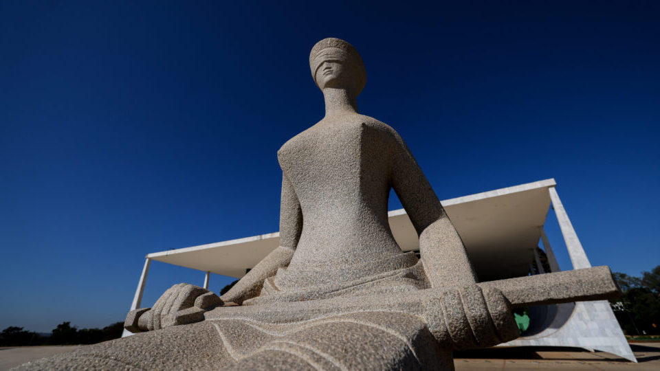 Juízes federais usam vedação a posicionamento político para defender penduricalhos