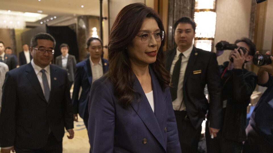 Em encontro com líder da oposição de Taiwan, Xi reitera que China não admitirá independência da ilha