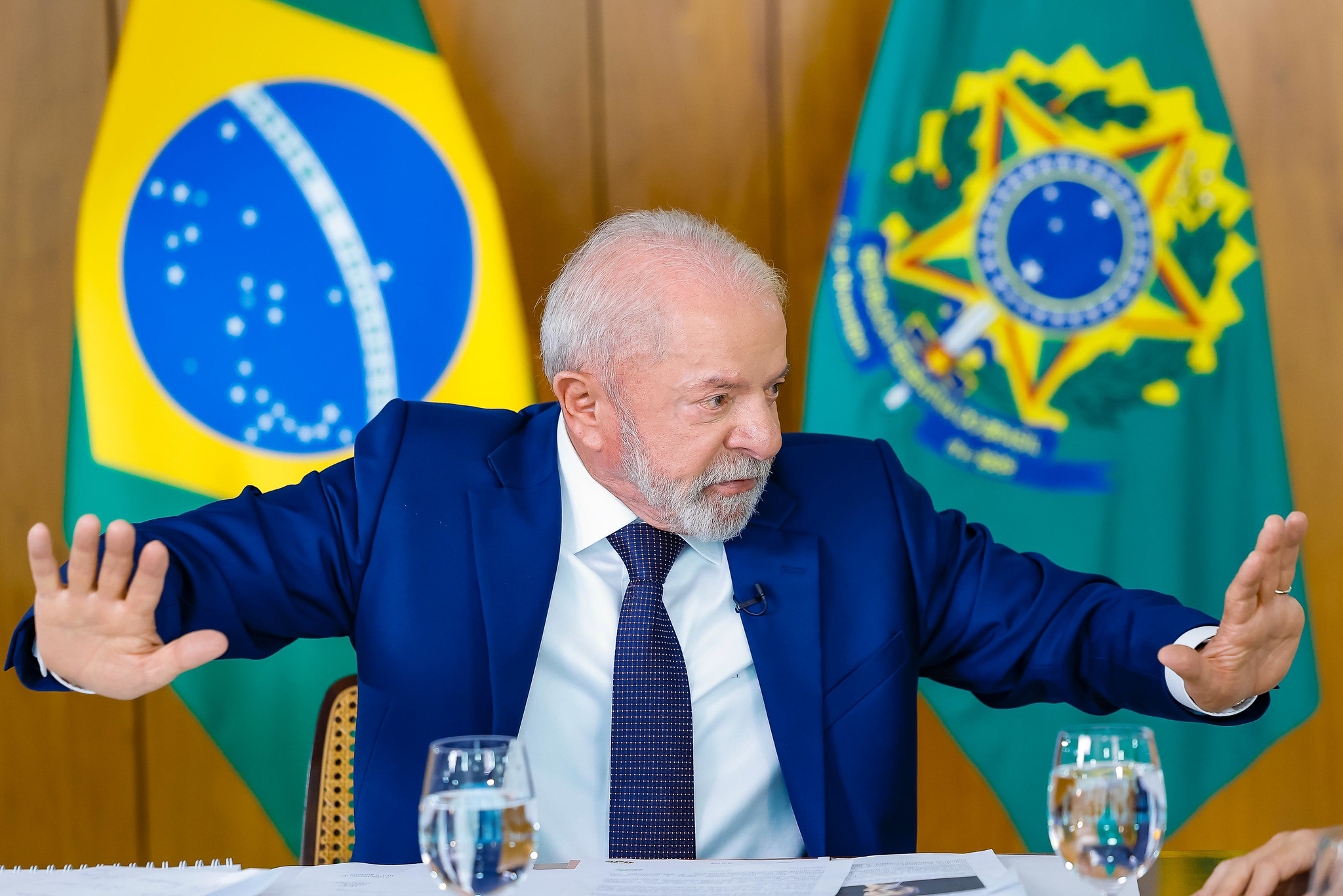“Nordestino nervoso”, Lula acusa Trump de ameaçar todo mundo, mas diz que Brasil “quer paz”