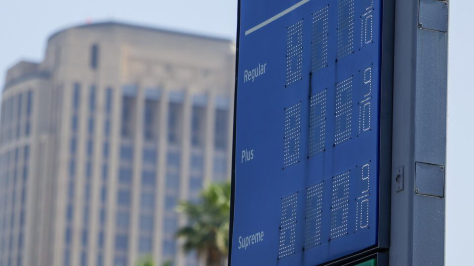 Com guerra no Irã, EUA têm maior inflação mensal em quatro anos