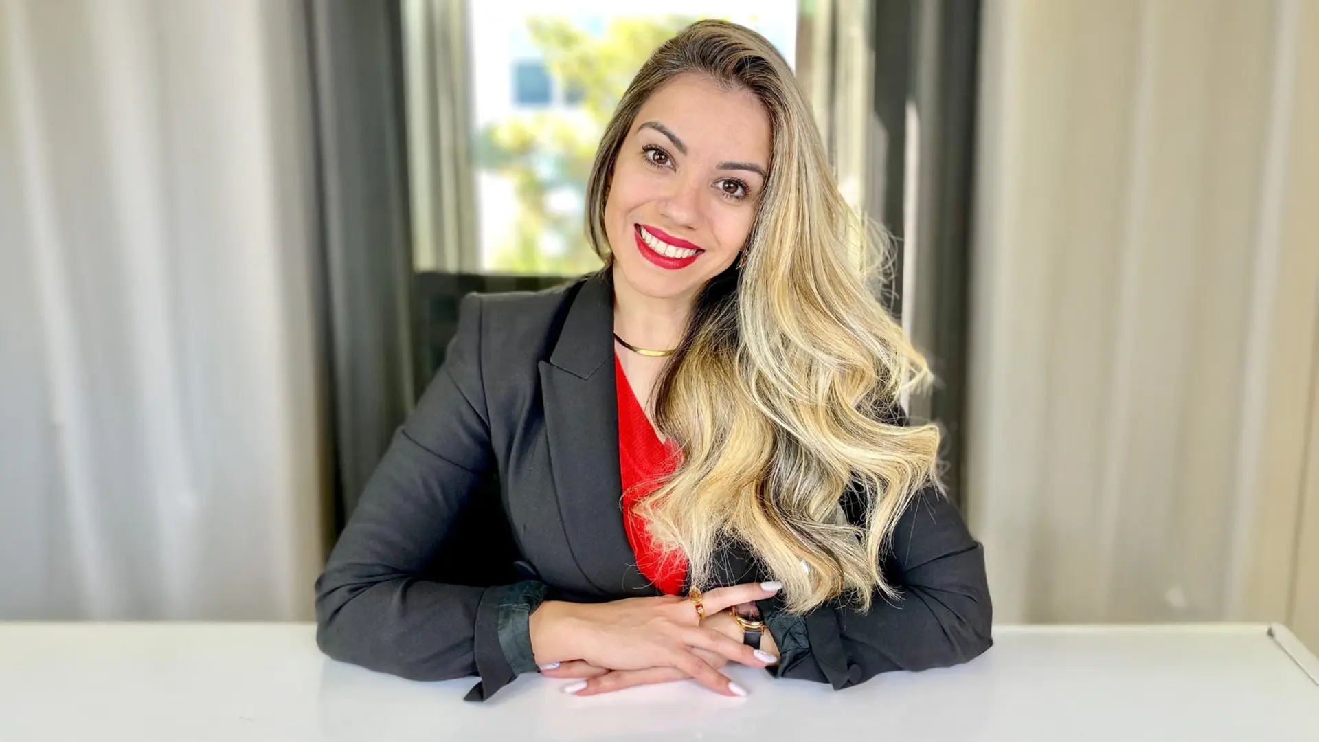 A advogada Isabela Brisola de Oliveira, CEO do Brisola Advocacia, destaca a importância do planejamento previdenciário como estratégia para garantir uma aposentadoria mais segura e vantajosa.