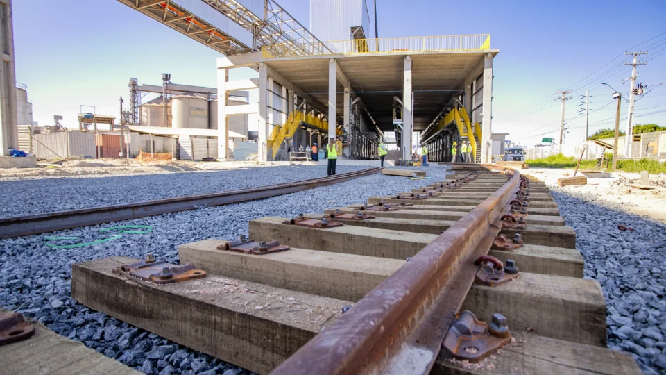 O Moegão do Porto de Paranaguá é uma das principais apostas de infraestrutura logística do Paraná para ampliar a competitividade do corredor de exportação.