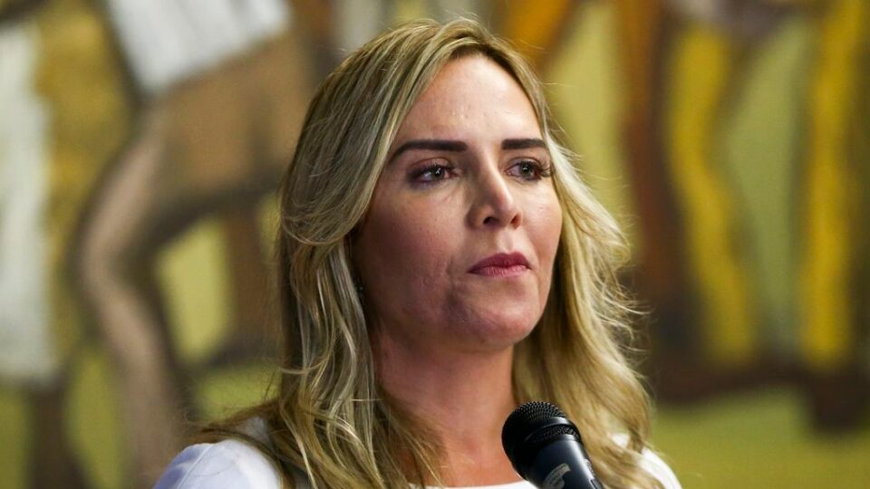 Governo do DF promete que BRB não vai quebrar e apresentará solução em até 30 dias