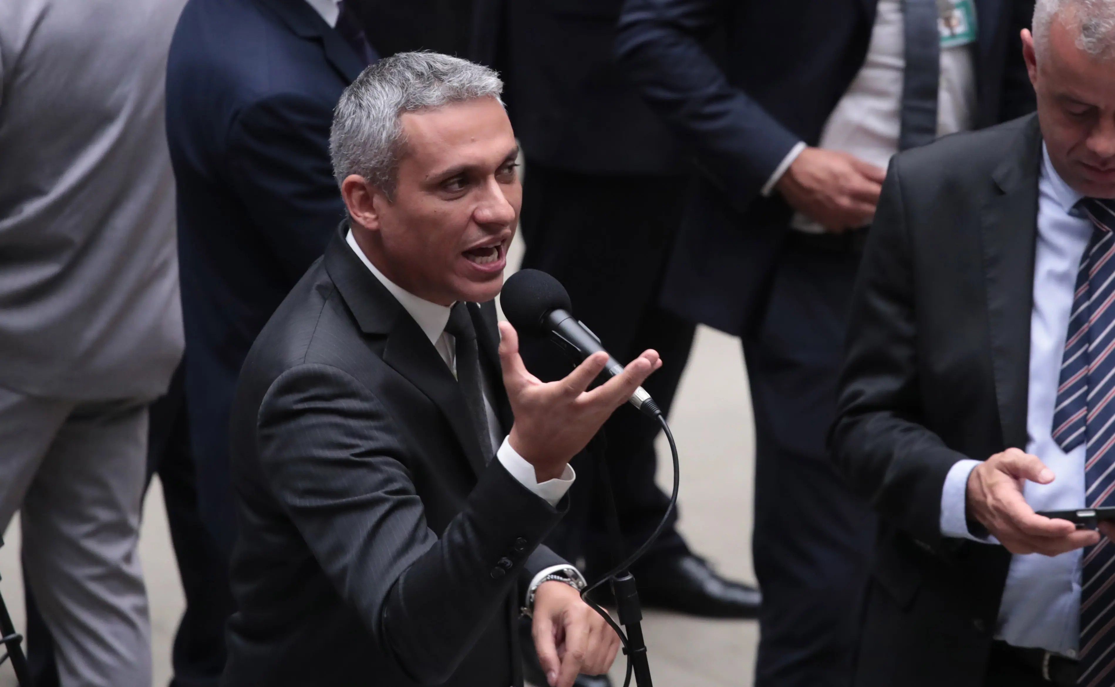 Decisão em primeira instância considerou fala em que Lula chama ex-ministra de "mulher bonita", mas foi derrubada.