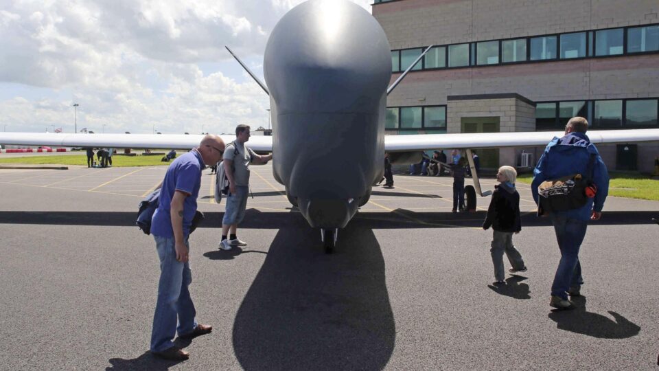 Drone militar dos EUA desaparece no Estreito de Ormuz