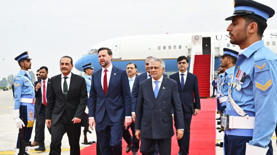 Diálogo entre EUA e Irã trava devido à insistência de Teerã sobre fundos e Líbano