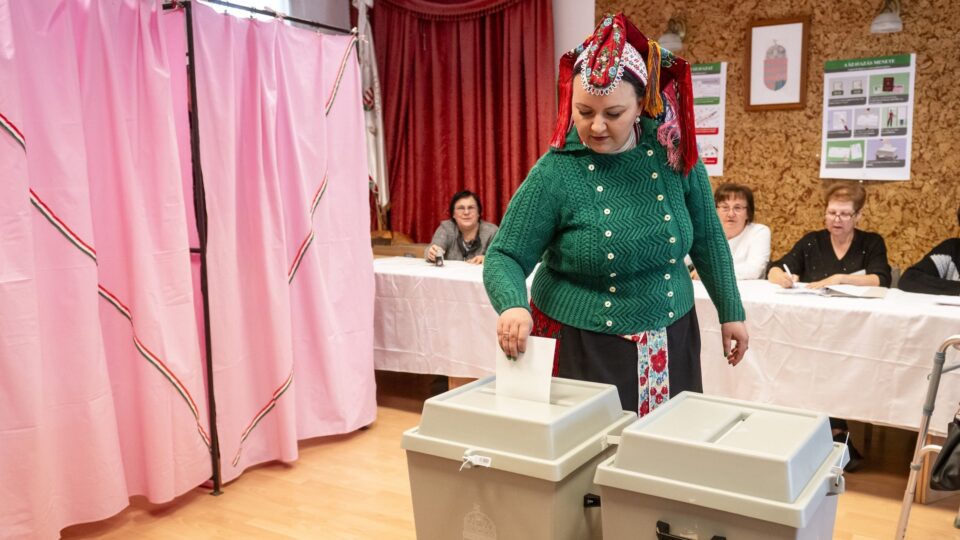 Eleições na Hungria caminham para participação recorde