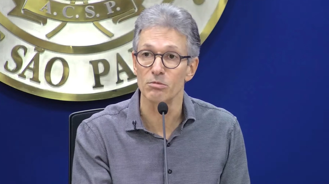 Zema acusa Lula de populismo com proposta que acaba com escala 6×1