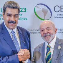 Lula e Nicolás Maduro durante encontro em São Vicente e Granadinas, em 2024. Imagem referente a matéria