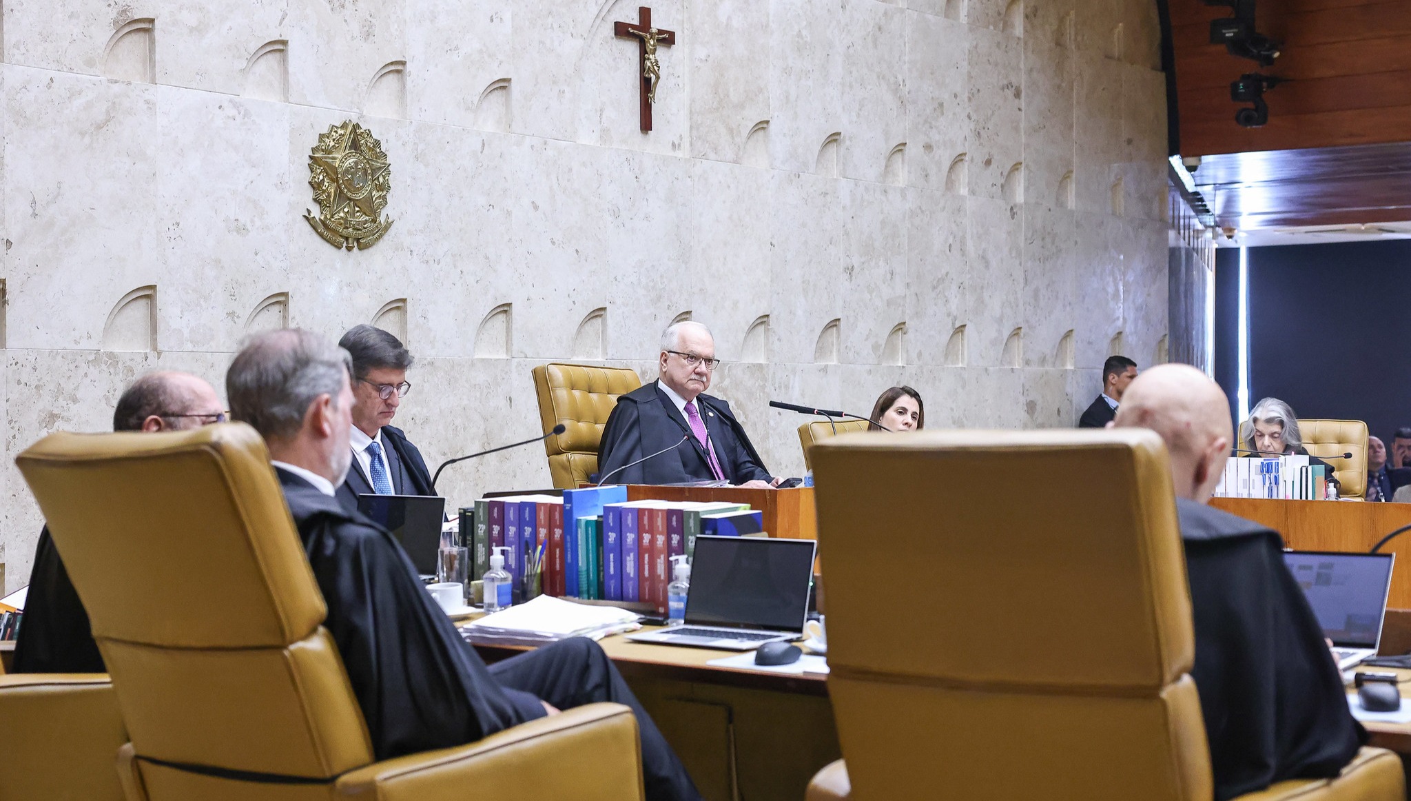 Plenário do STF, durante o julgamento sobre a sucessão do governo do Rio de Janeiro