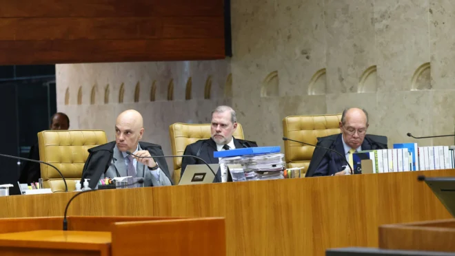Ministros do STF querem retaliar senadores da CPI