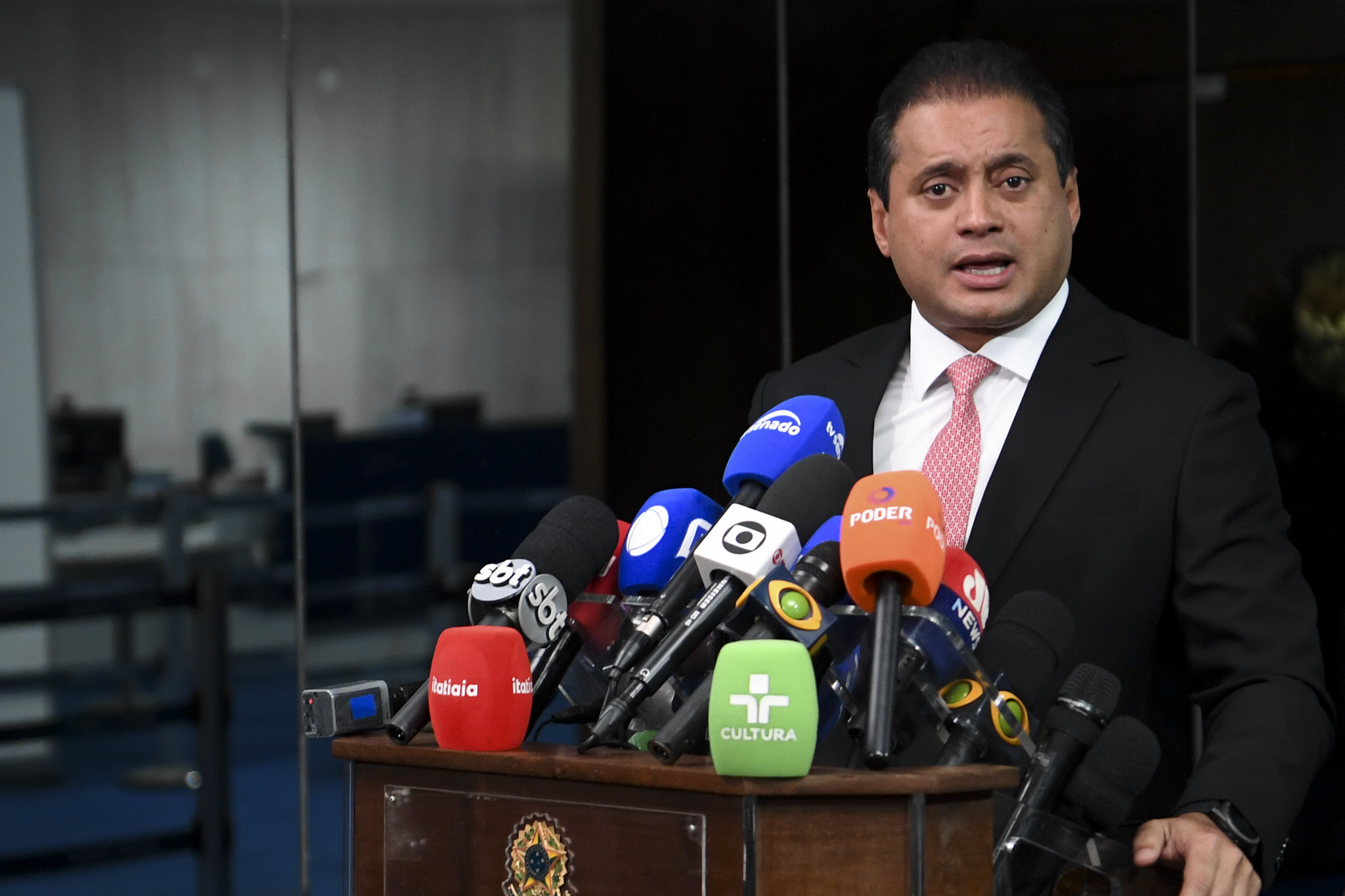 Wevertor deve ler o relatório favorável à indicação de Messias ao STF nesta quarta (15) na CCJ.