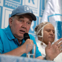 Rafael López Aliaga alega que houve fraude na eleição presidencial no Peru para colocar outro candidato contra Keiko Fujimori no segundo turno Imagem referente a matéria