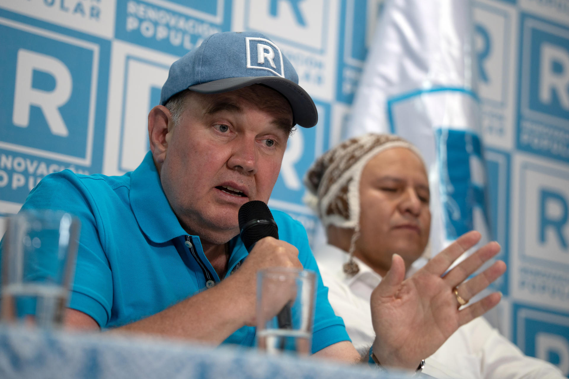 Conservador pede que eleição no Peru seja anulada