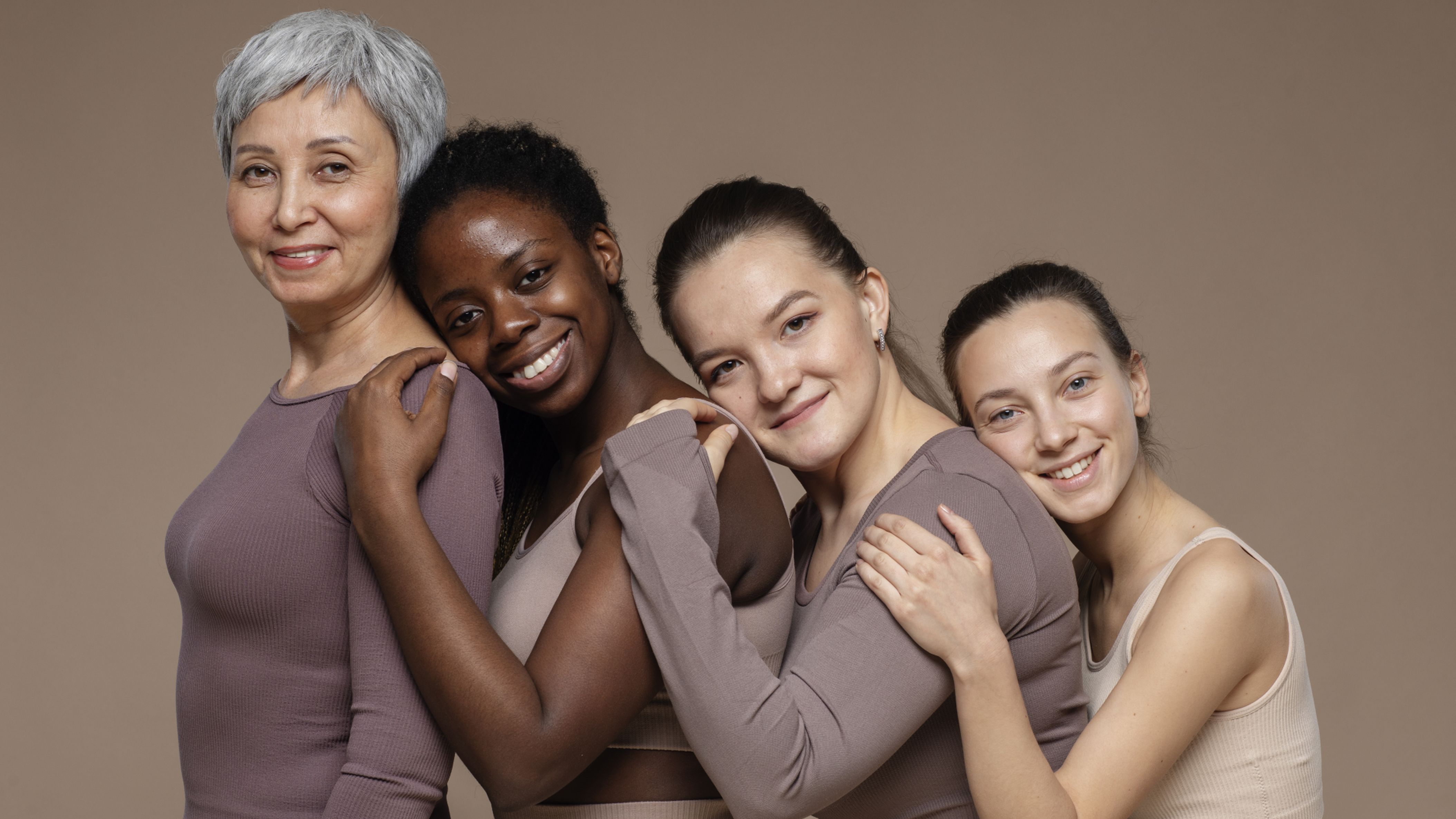 Da juventude ao climatério, o cuidado com a saúde feminina evolui em cada fase da vida, reforçando a importância do acompanhamento contínuo e personalizado.