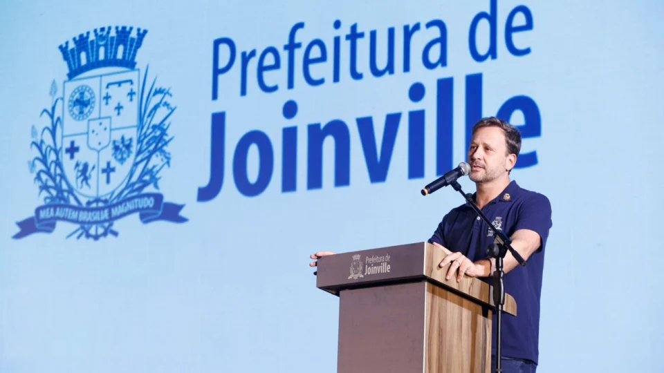 ex-prefeito de Joinville e pré-candidato a vice-governador de Santa Catarina, Adriano Silva (Novo)