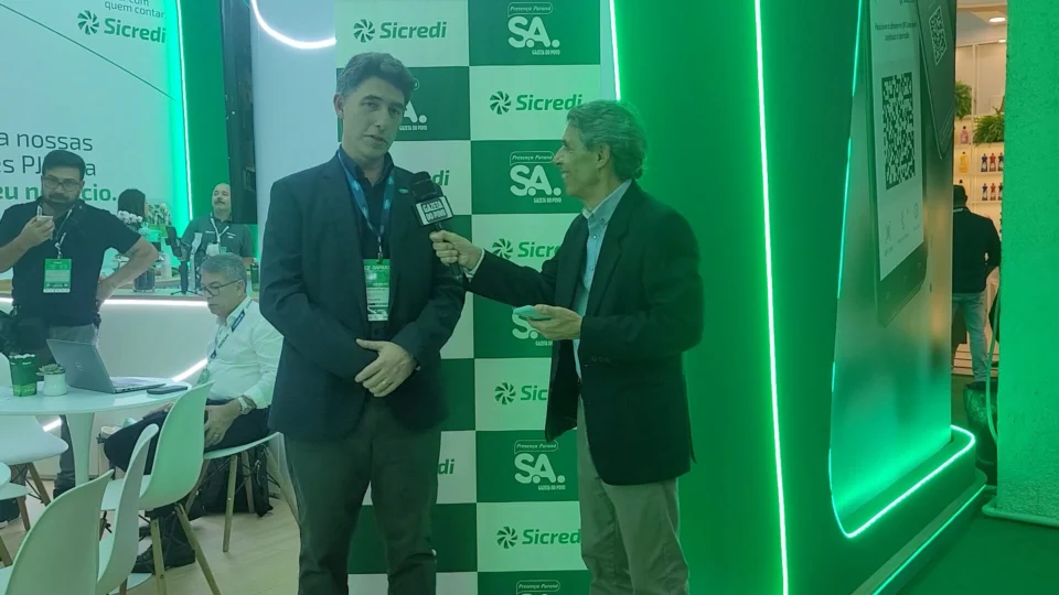 O jornalista Celio Martins entrevista Cleiton Pamplona, diretor comercial da Pamplona Alimentos, sobre inovação, consumo e estratégias da indústria no varejo supermercadista.