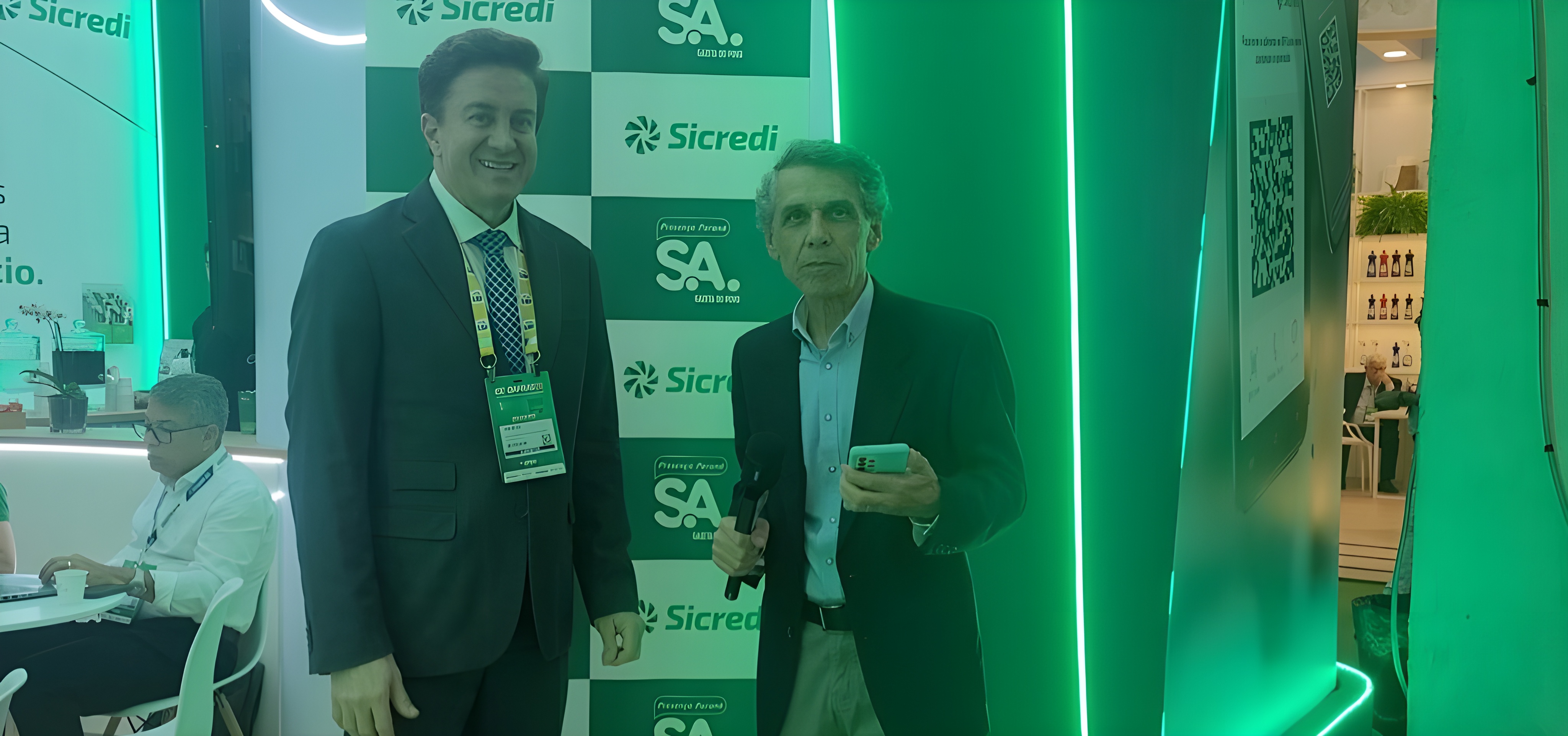 O jornalista Celio Martins entrevista Jair Meyer, superintendente da Lar Cooperativa, sobre sustentabilidade, consumo e estratégias no varejo supermercadista.