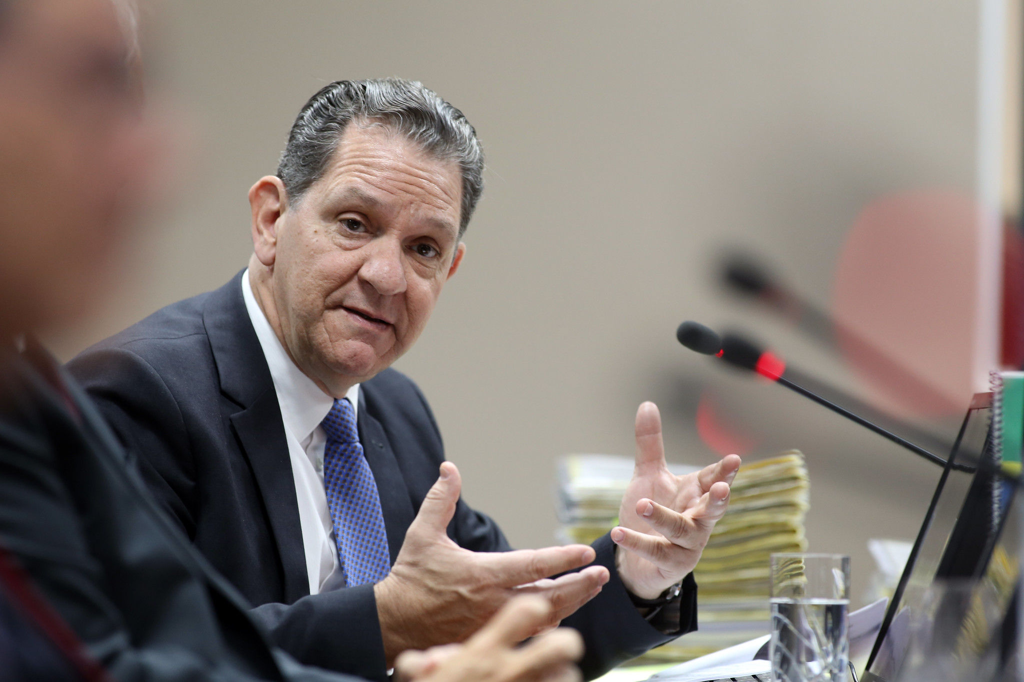 Ministro do STJ relata pressão de advogados e diz que está “todo mundo vendendo voto por aí”