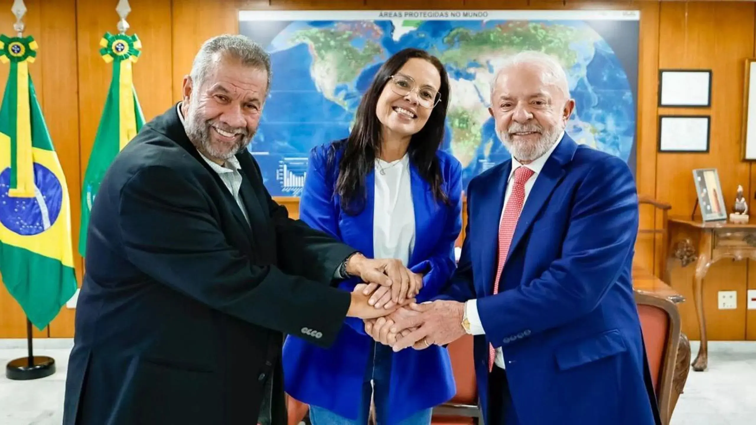 Neta de um dos nomes mais conhecidos do PDT, Juliana Brizola é considerada peça-chave pelo PT para fortalecer aliança com partido de Carlos Lupi.