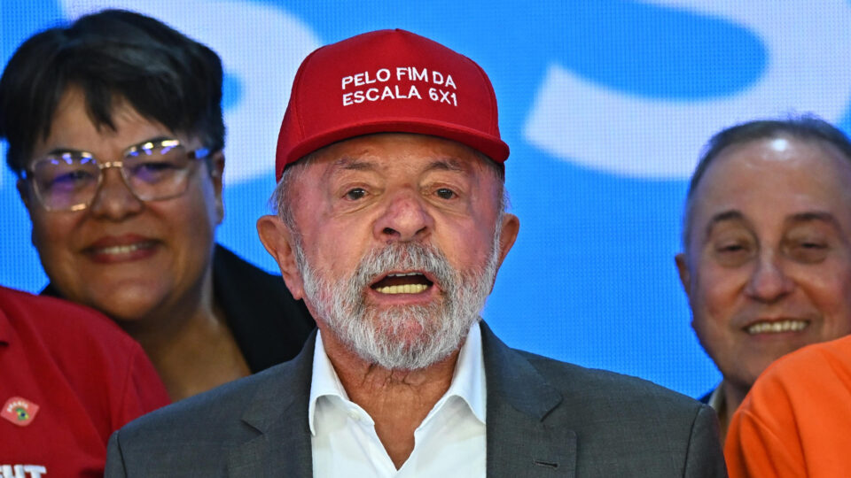 Lula diz que Trump “não tem direito de ameaçar” outros países e que bolsonarismo não governará Brasil