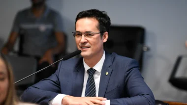 Deltan doa R$ 730 mil excedente de vaquinha para indenizar Lula a hospital infantil