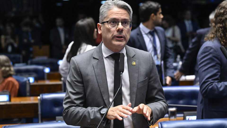 Alessandro Vieira aponta “linha de retaliação” de esquerda e direita após relatório