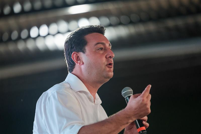 Governadores começam pré-campanha com dificuldade para fazer o sucessor