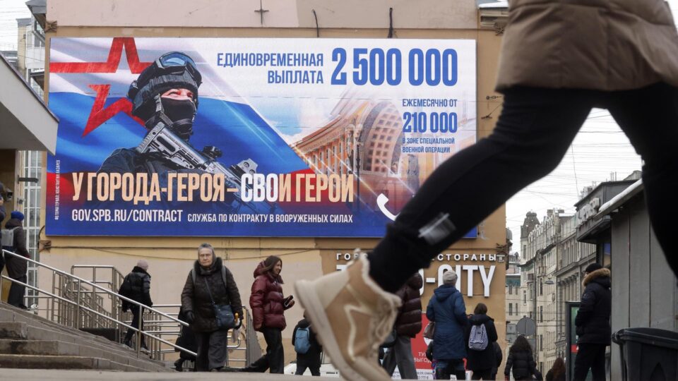 Rússia engana universitários para lutarem na Ucrânia