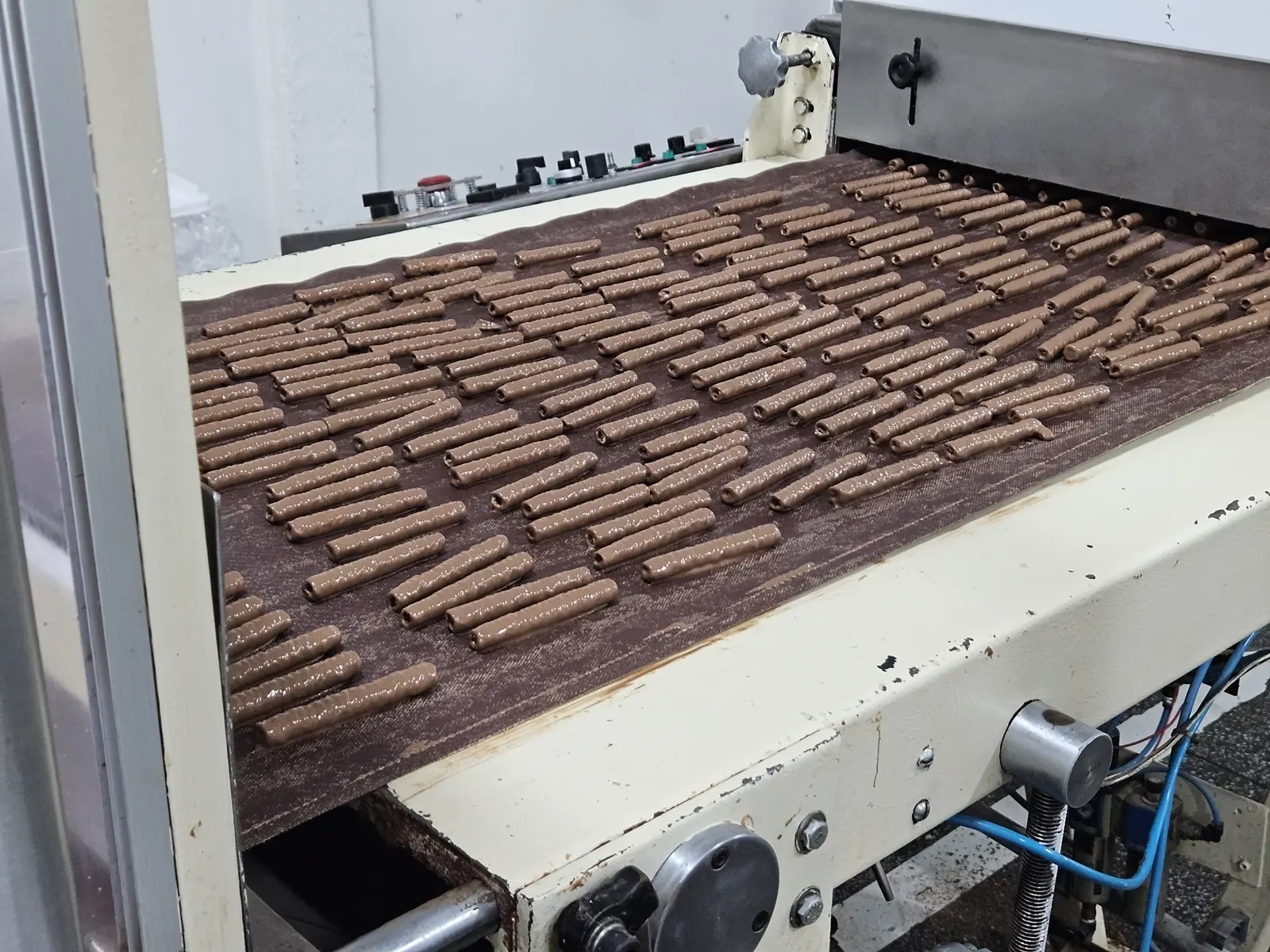 Produção dos Tubetes, família de produtos que hoje é o carro-chefe da Barion