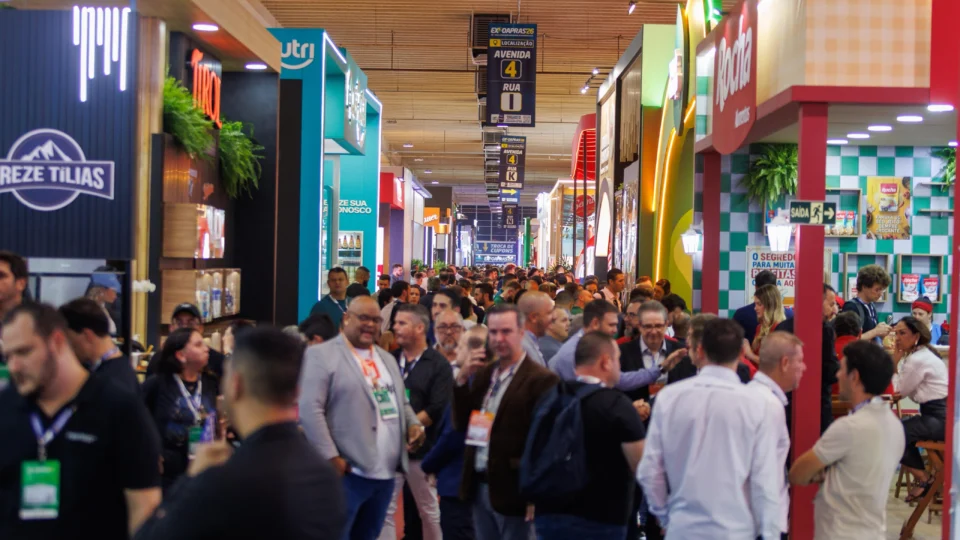 ExpoApras 2026 reúne milhares de visitantes e mais de 450 marcas, consolidando-se como um dos principais eventos do varejo no Brasil.