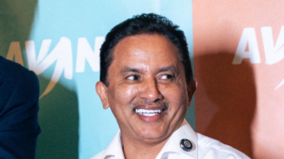 Manoel Gomes tenta ser o novo Tiririca. Será que ele vai conseguir?