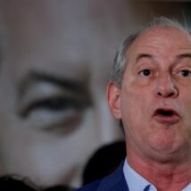 Ciro Gomes articula aliança com o PL no Ceará.