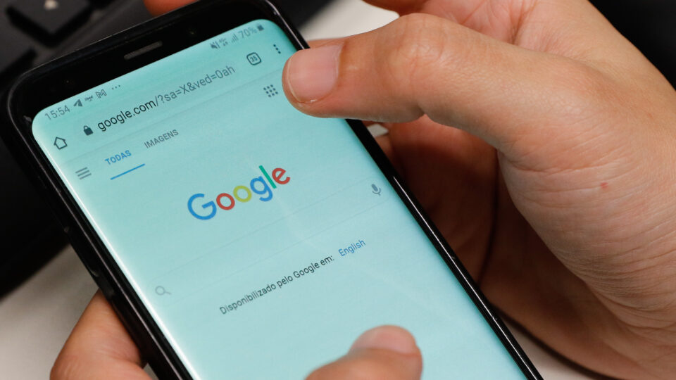 Cade instaura processo para investigar Google por abuso de poder no uso de IA