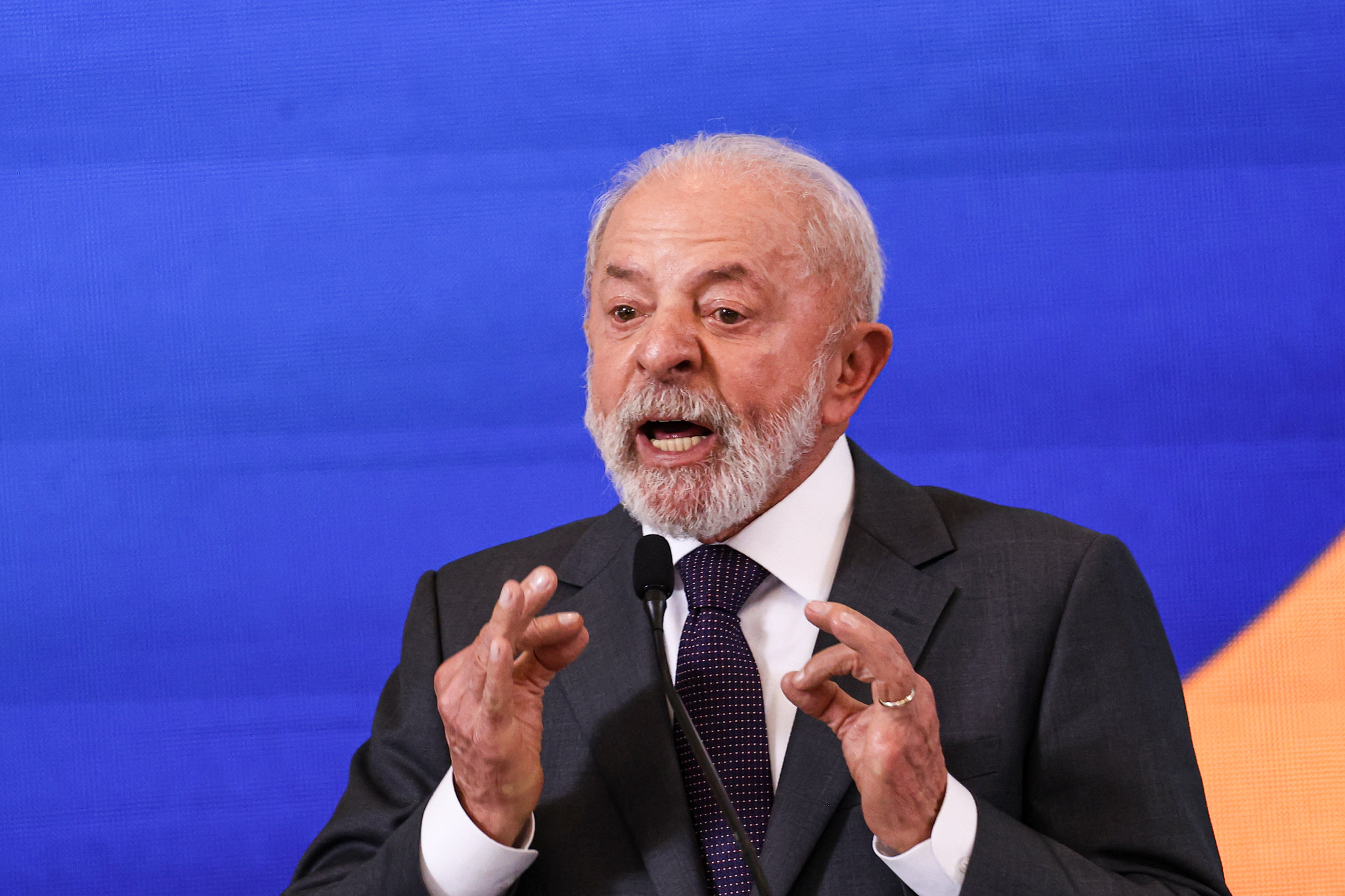 Lula diz ter convocado delegados da PF que estão “fingindo trabalhar”