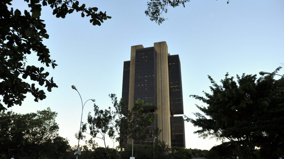 Conselho Monetário endurece regras para o FGC após rombo causado pelo caso Master