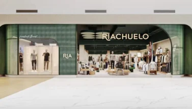 Nova loja da Riachuelo em Curitiba integra tecnologia, autoatendimento e atendimento consultivo para tornar a experiência de compra mais ágil e personalizada.