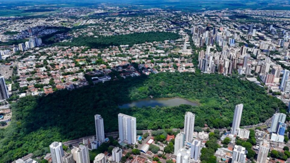 Justiça suspende lei que alterava feriado de aniversário de Maringá