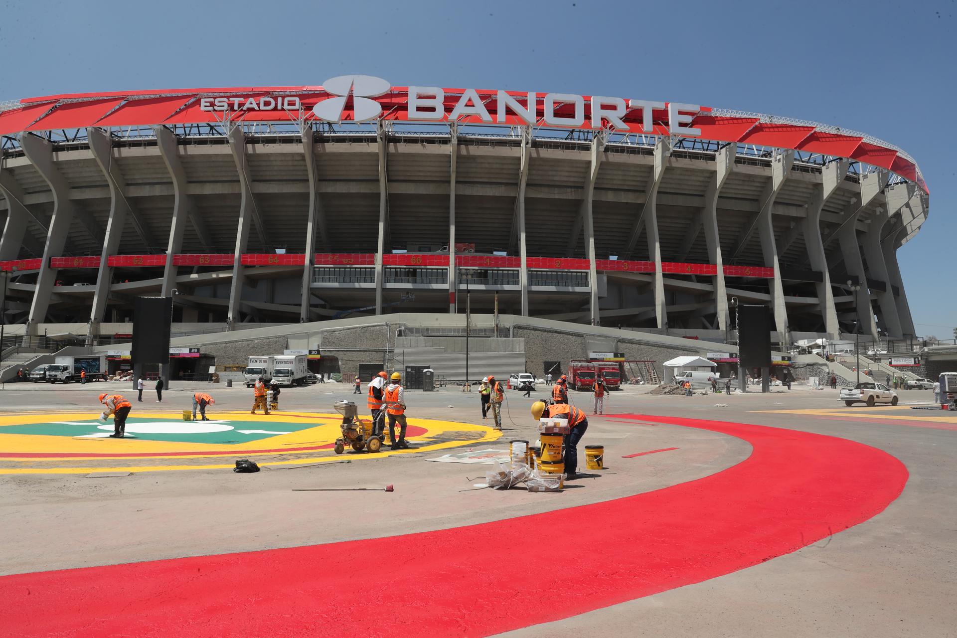 México sofre para voltar a receber a Copa do Mundo após 40 anos