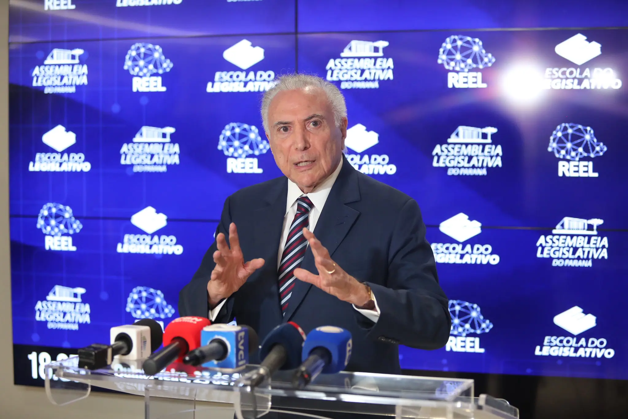 O ex-presidente da República Michel Temer fala durante o lançamento da REEL, no Plenário da Assembleia Legislativa do Paraná.