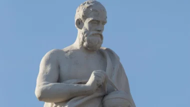 Estátua do pensador grego Empédocles em Museu de Viena, na Áustria.