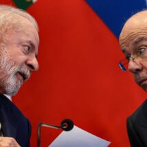Governo Lula transforma Itamaraty em palanque eleitoral com declaração sobre ação militar dos EUA O ministro das Relação Exteriores, Mauro Vieira, e o presidente Lula.