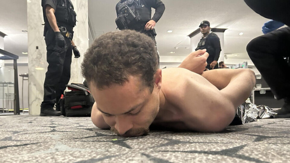 Ataque a tiros em jantar: veja imagens da tentativa de invasão em evento com Trump