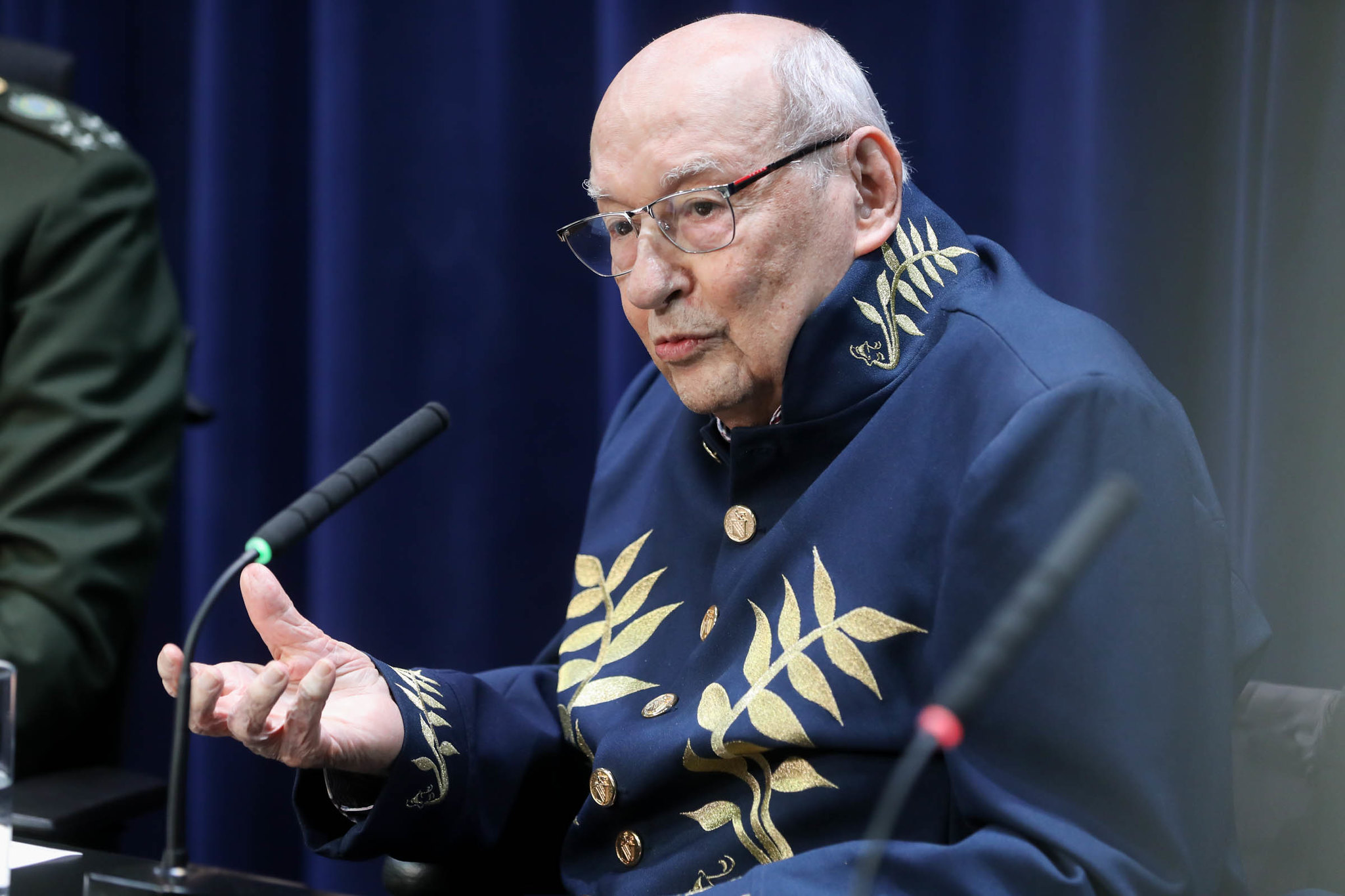 Ives Gandra defende PEC para exigir transparência no STF