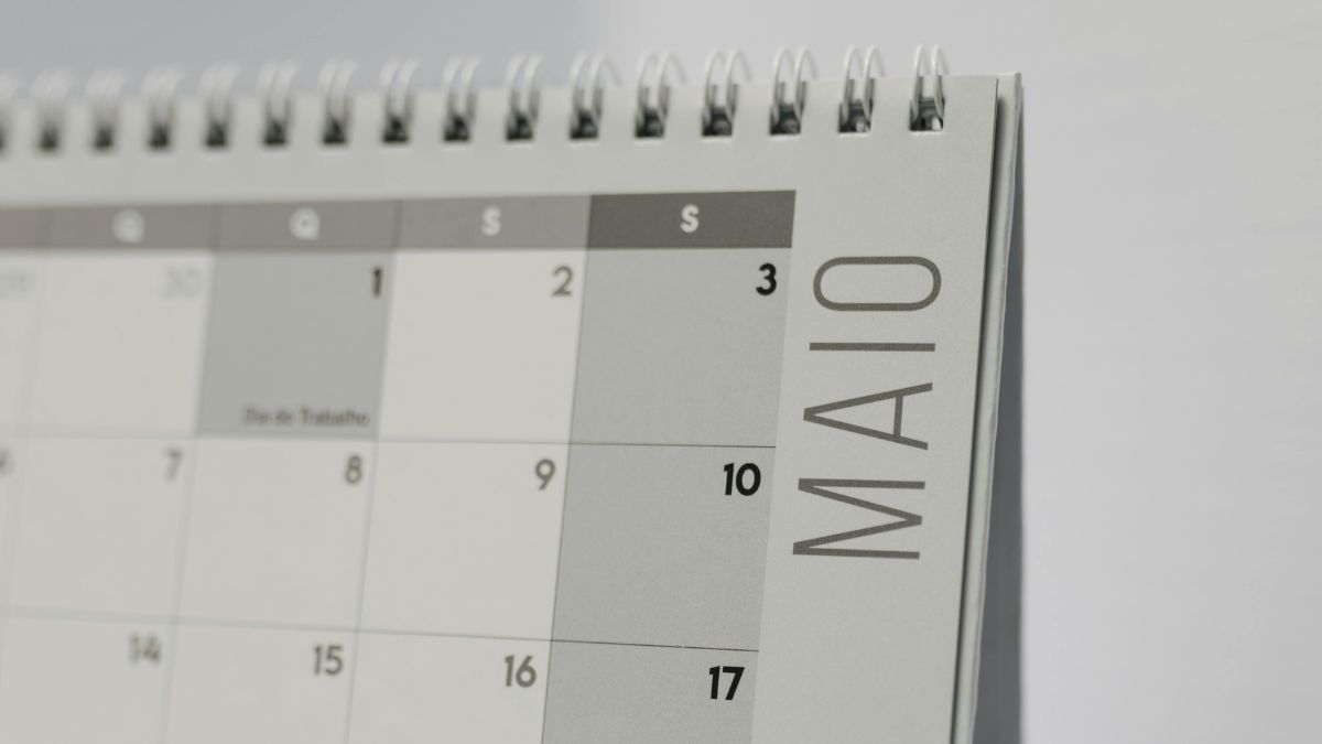 Vai ter feriadão? Confira o calendário completo de maio de 2026
