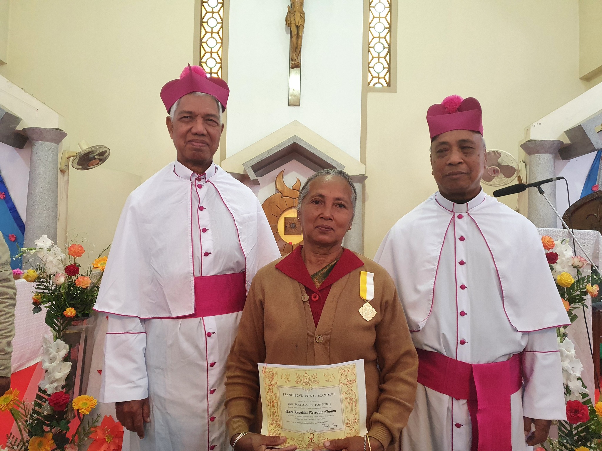 Quem é a leiga que recebeu honraria do Papa por formar gerações na igreja?